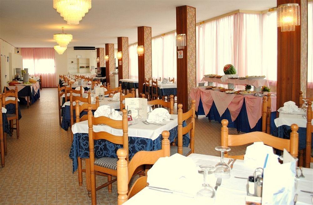 Hotel Marina Beach - Azzurro Club Ravenna Exterior photo