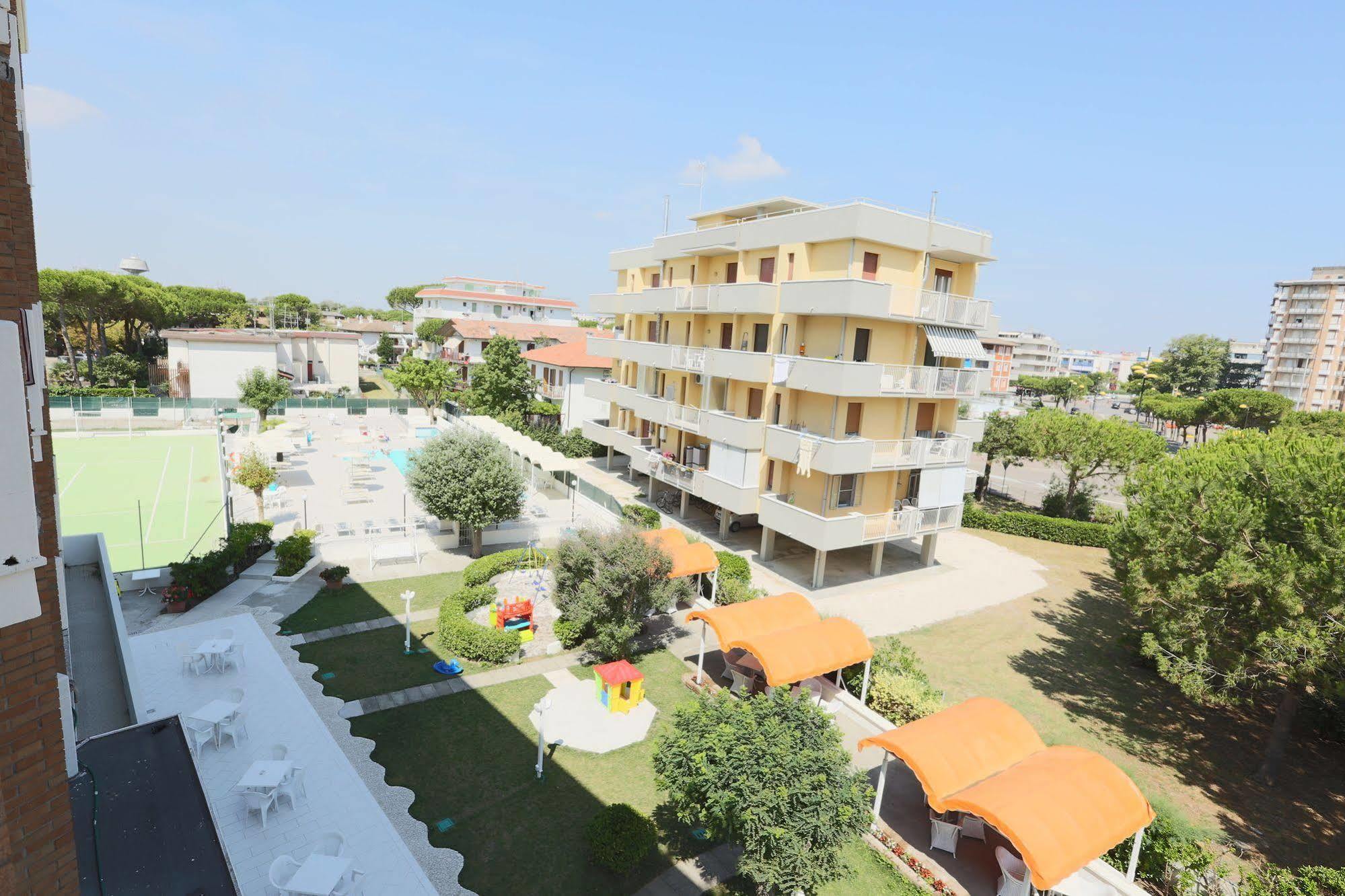 Hotel Marina Beach - Azzurro Club Ravenna Exterior photo