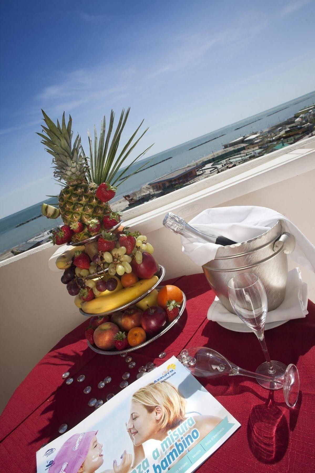 Hotel Marina Beach - Azzurro Club Ravenna Exterior photo