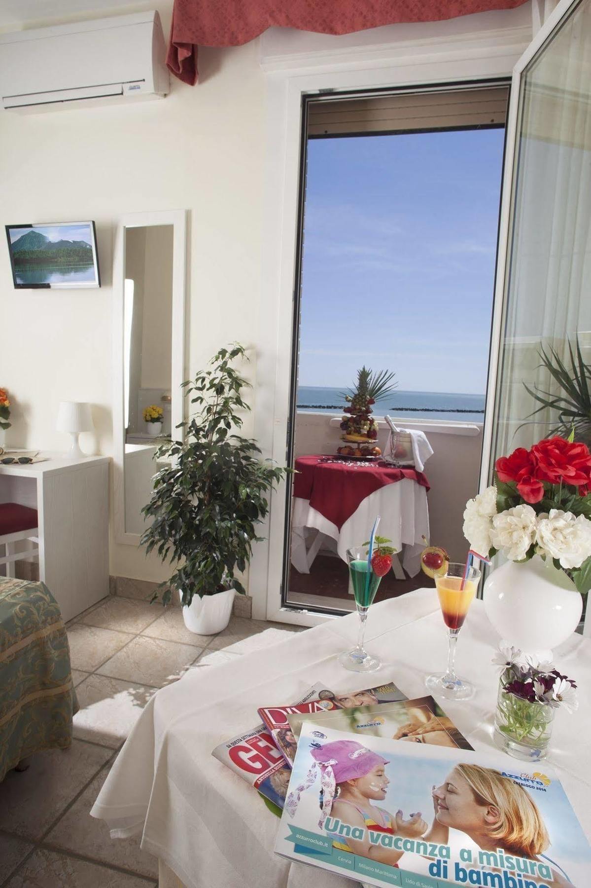 Hotel Marina Beach - Azzurro Club Ravenna Exterior photo